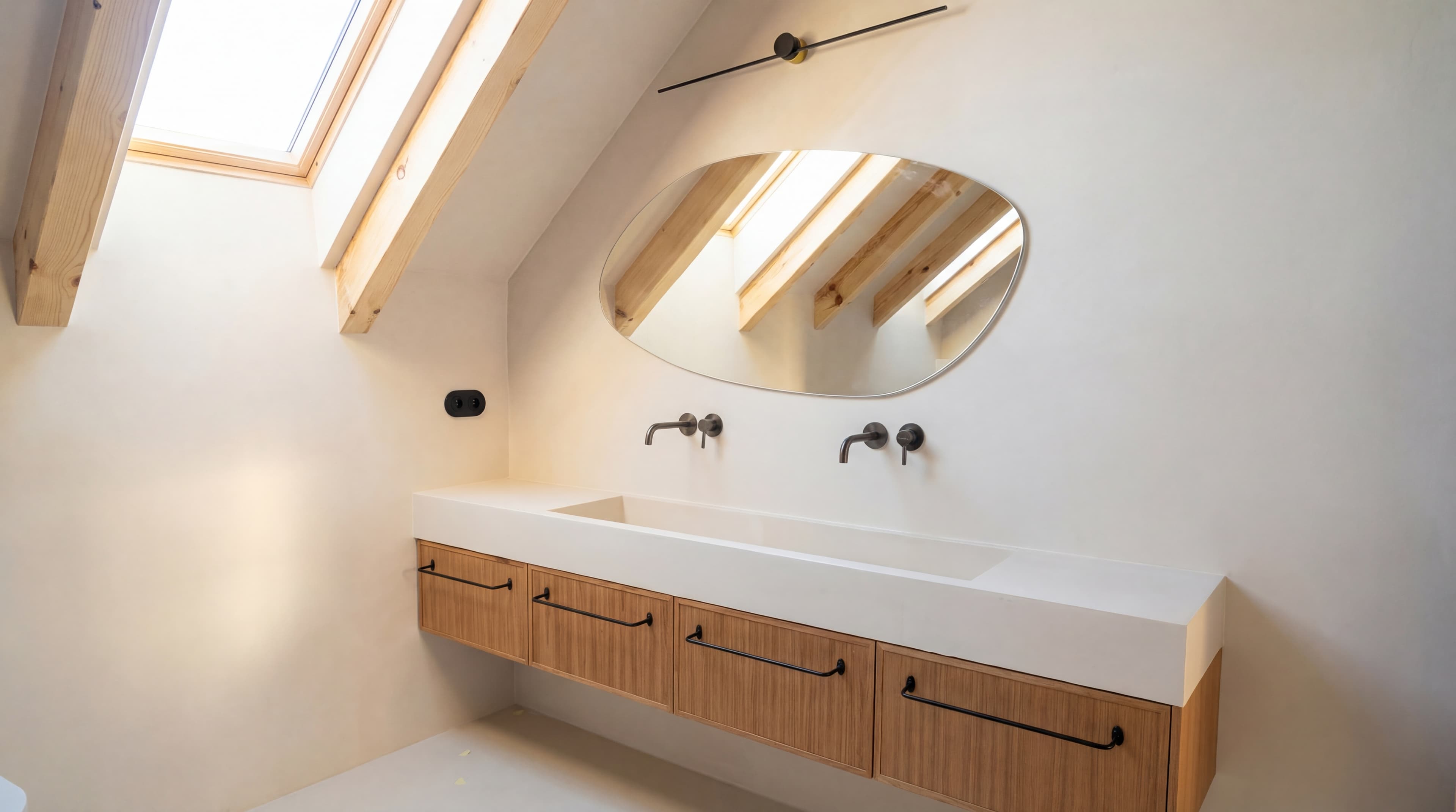 Terrazzo Blend — Microcement walls with terrazzo floor detail