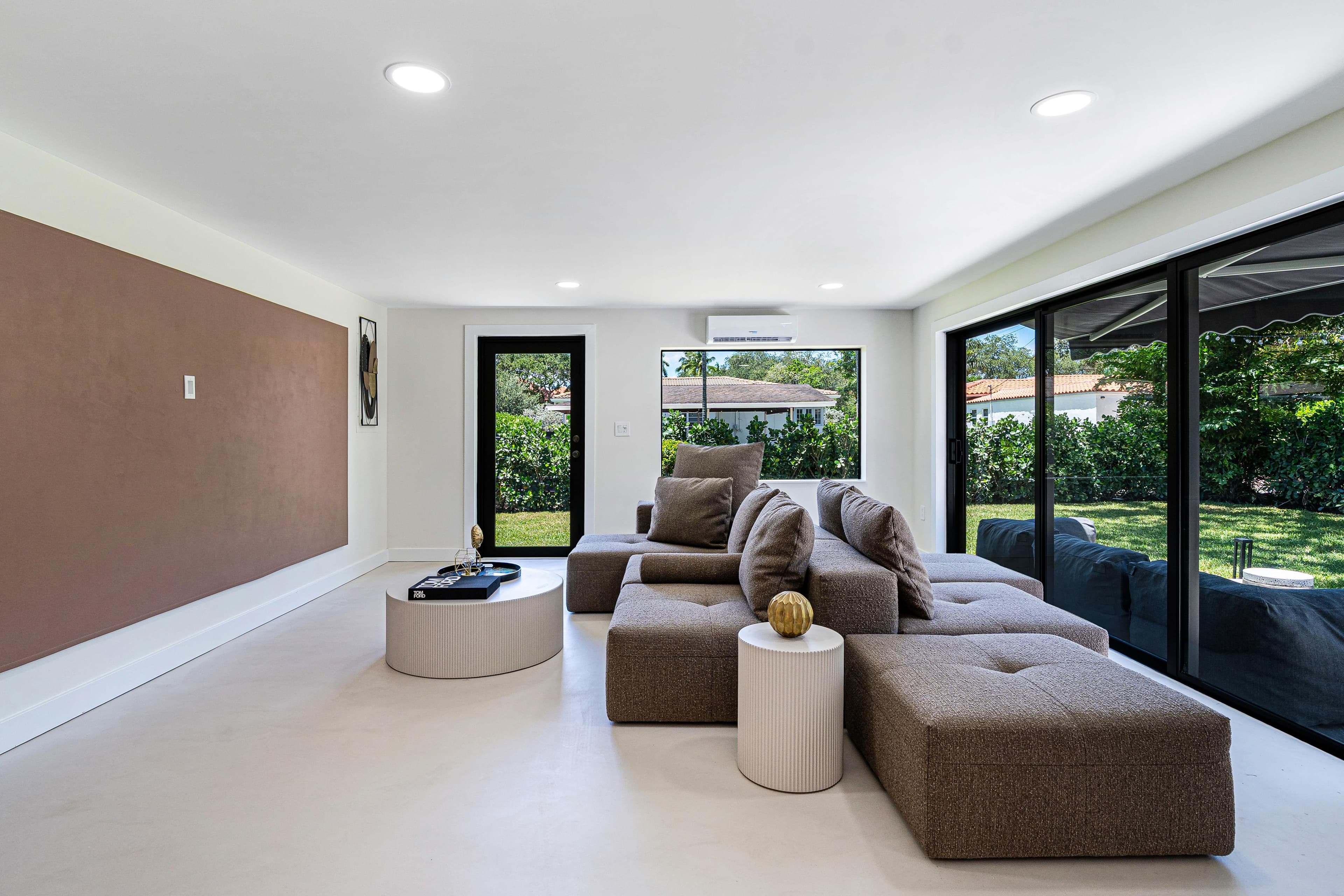 Living Area Detail