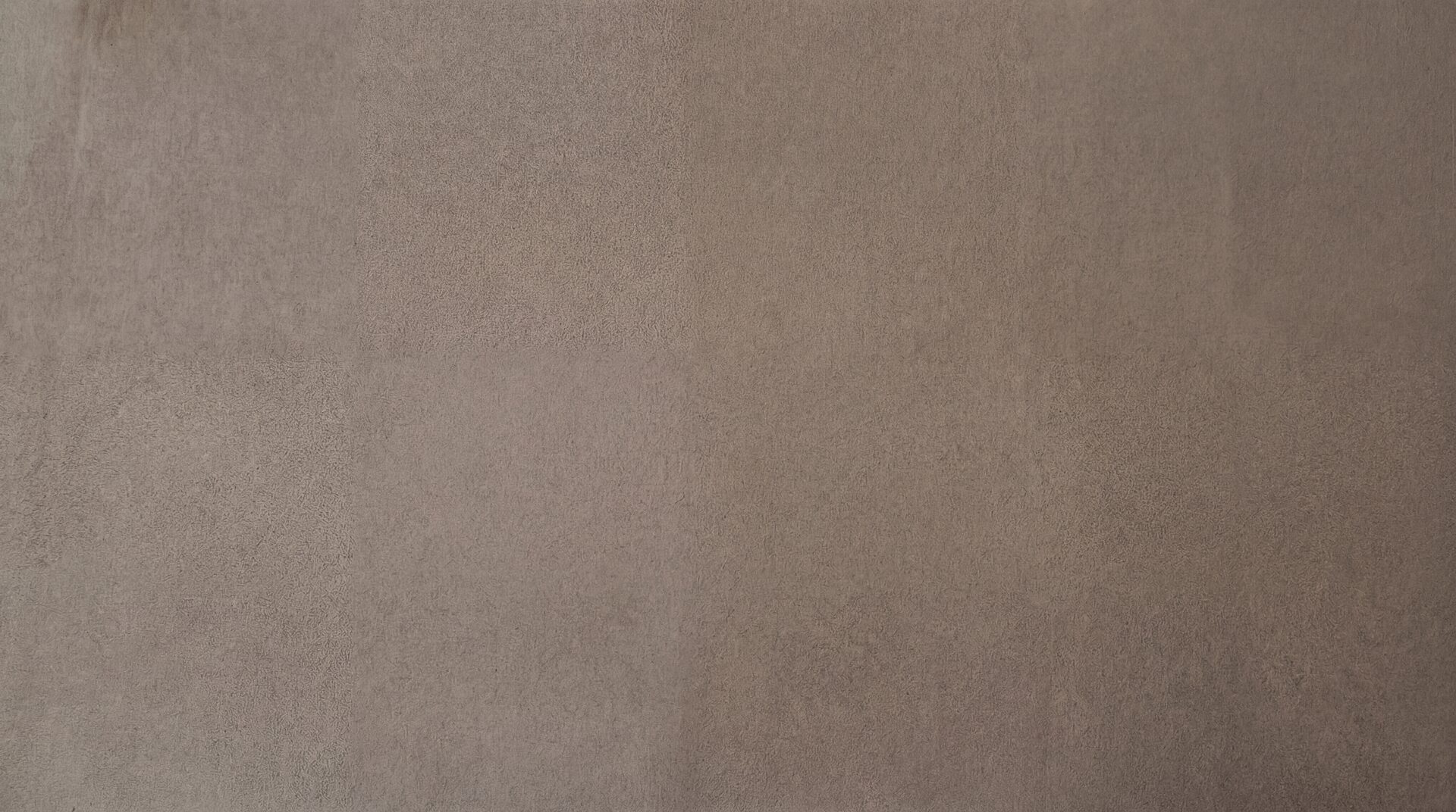 Glam Stone — Taupe suede-effect decorative paint swatch